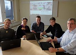 Das Projektteam der AWT GmbH und Hochschule Nordhausen präsentieren den neuen Webauftritt