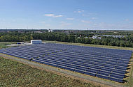 Fernwärme und regenerative Energie, Solarthermieanlage mit 8300 m²  Kollektorfläche der Stadtwerke Senftenberg