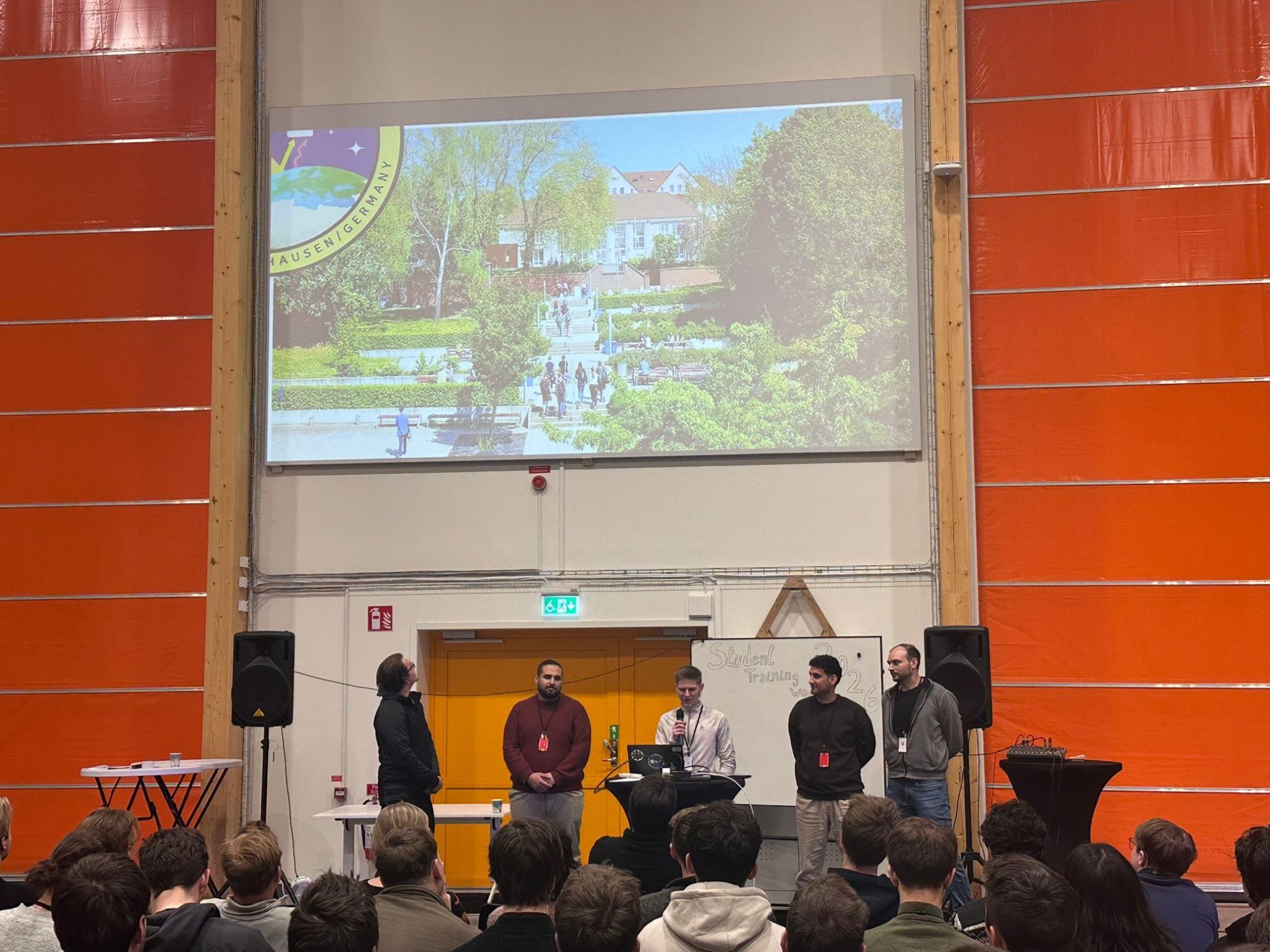 Presentation of the BEXUS-ALBEDO experiment by the student space team from Nordhausen University of Applied Sciences during an international BEXUS meeting